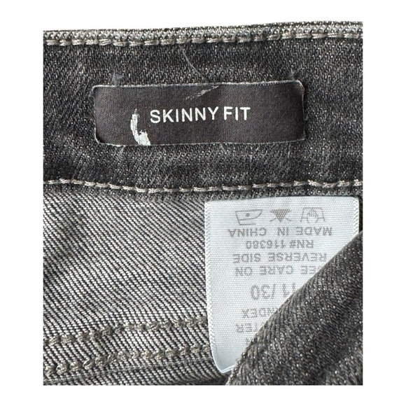 JUDY BLUE Gray Distressed Skinny Jeans - Size 11/30 - PERFECT CONDITION! - Picture 8 of 8